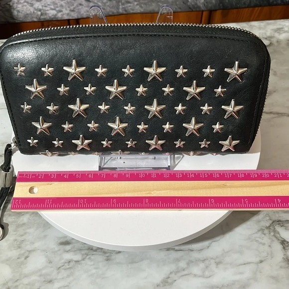 30. JIMMY CHOO Black Leather Zip Wallet With Chrome Star Studs. Missing charm. - Picture 13 of 14